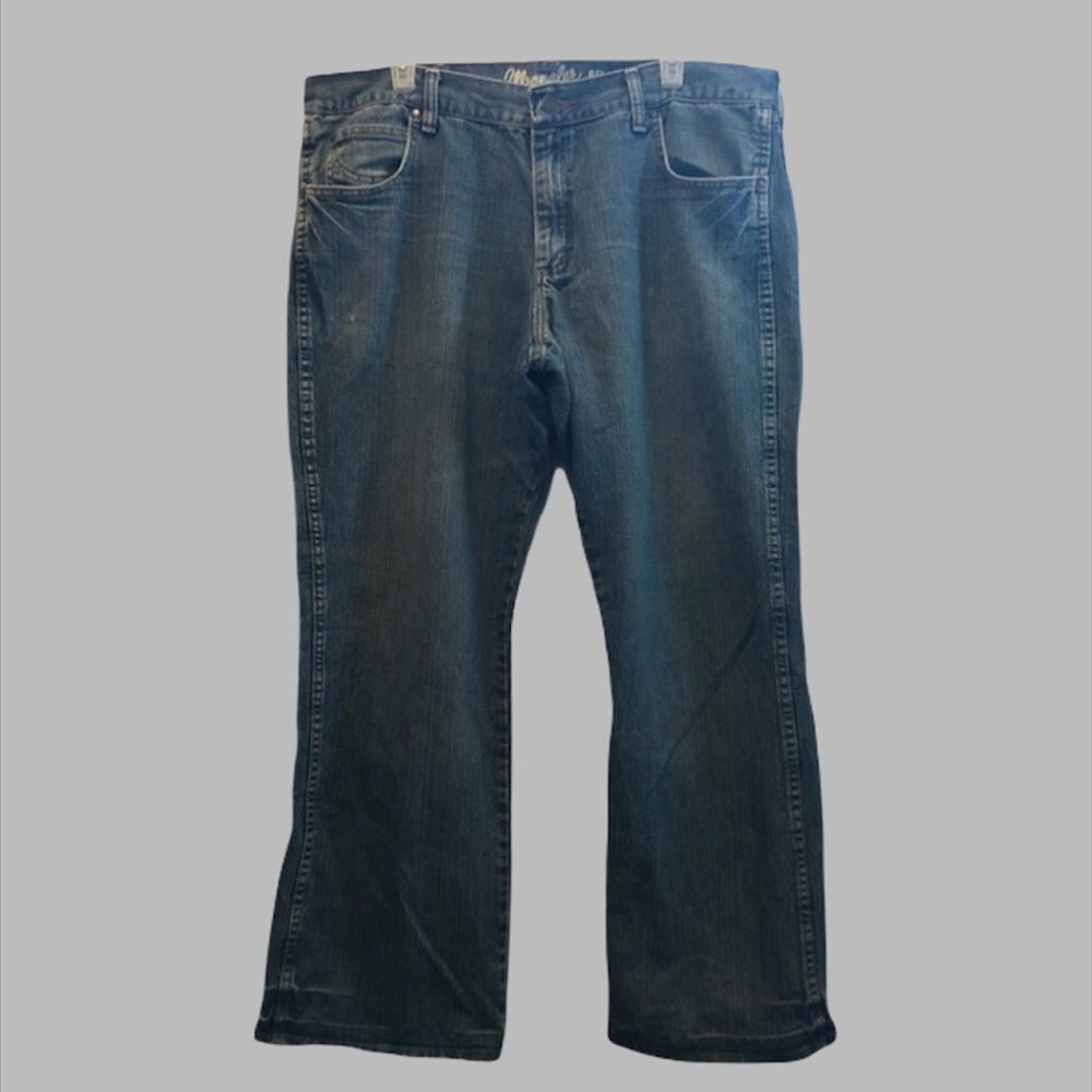 Wrangler Retro Relaxed Bootcut Jeans